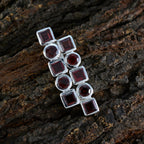 Colgante de plata americana clásica con granate y hélice roja de Freya deka