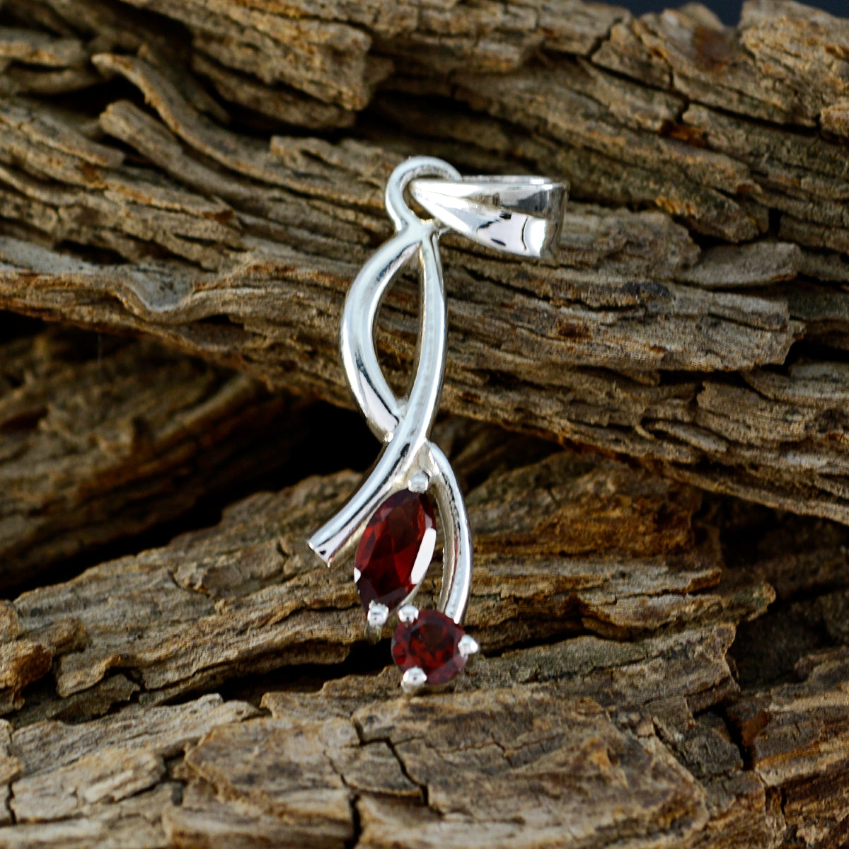 Pendentif délicat en argent mexicain avec grenat et plusieurs bijoux Paula Trendy Red Image secondaire du produit