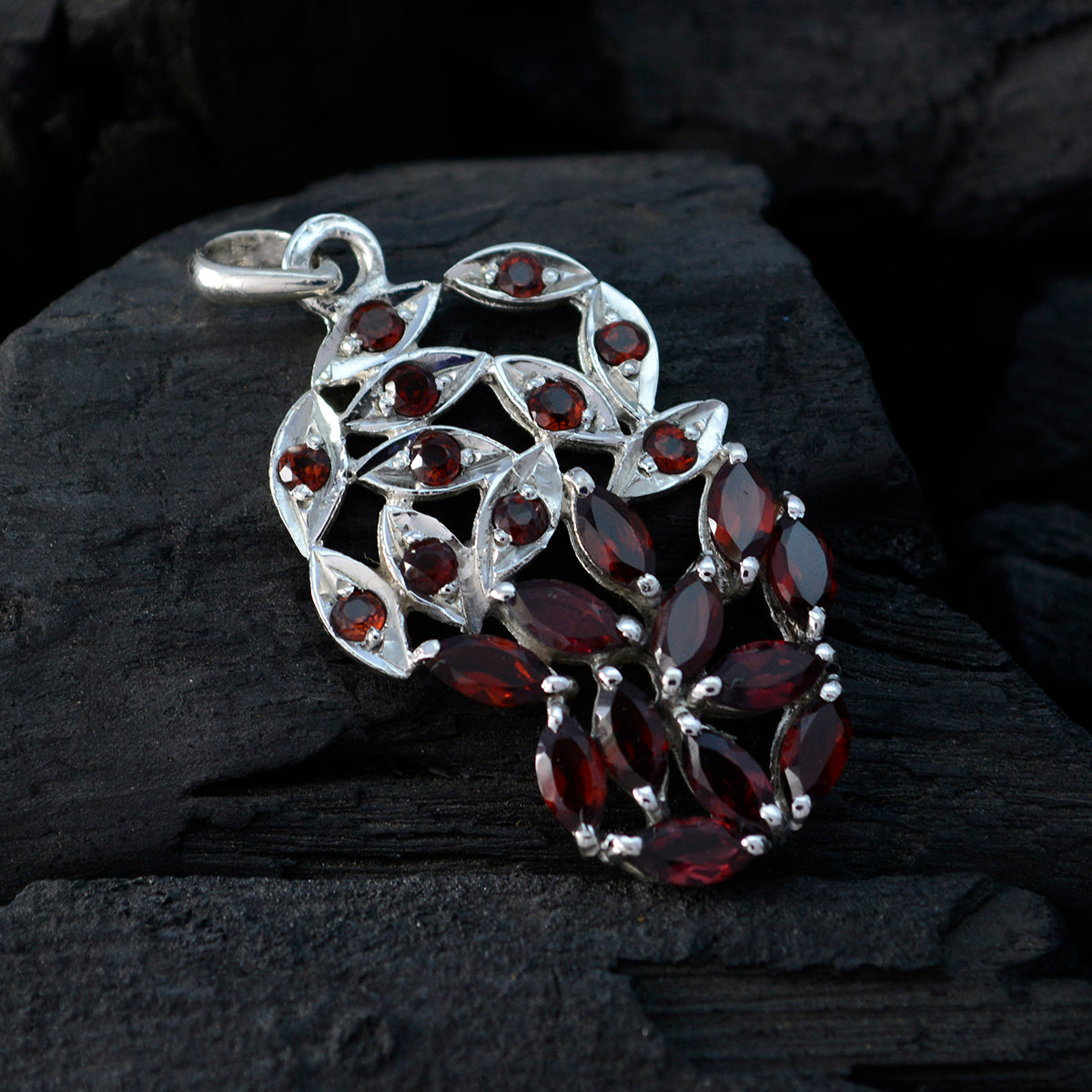 Garnet Whisper-thin Middle Eastern Sterling Silver multiple Lucy wedding Red Pendant Jewellery