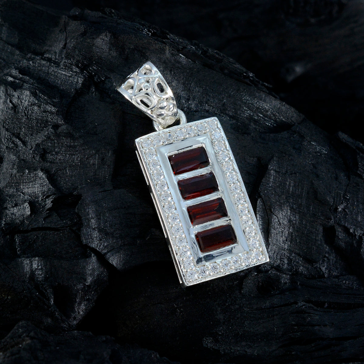 Garnet Featherlight African Sterling Silver multiple Bianca Abstract Red Pendant Jewellery