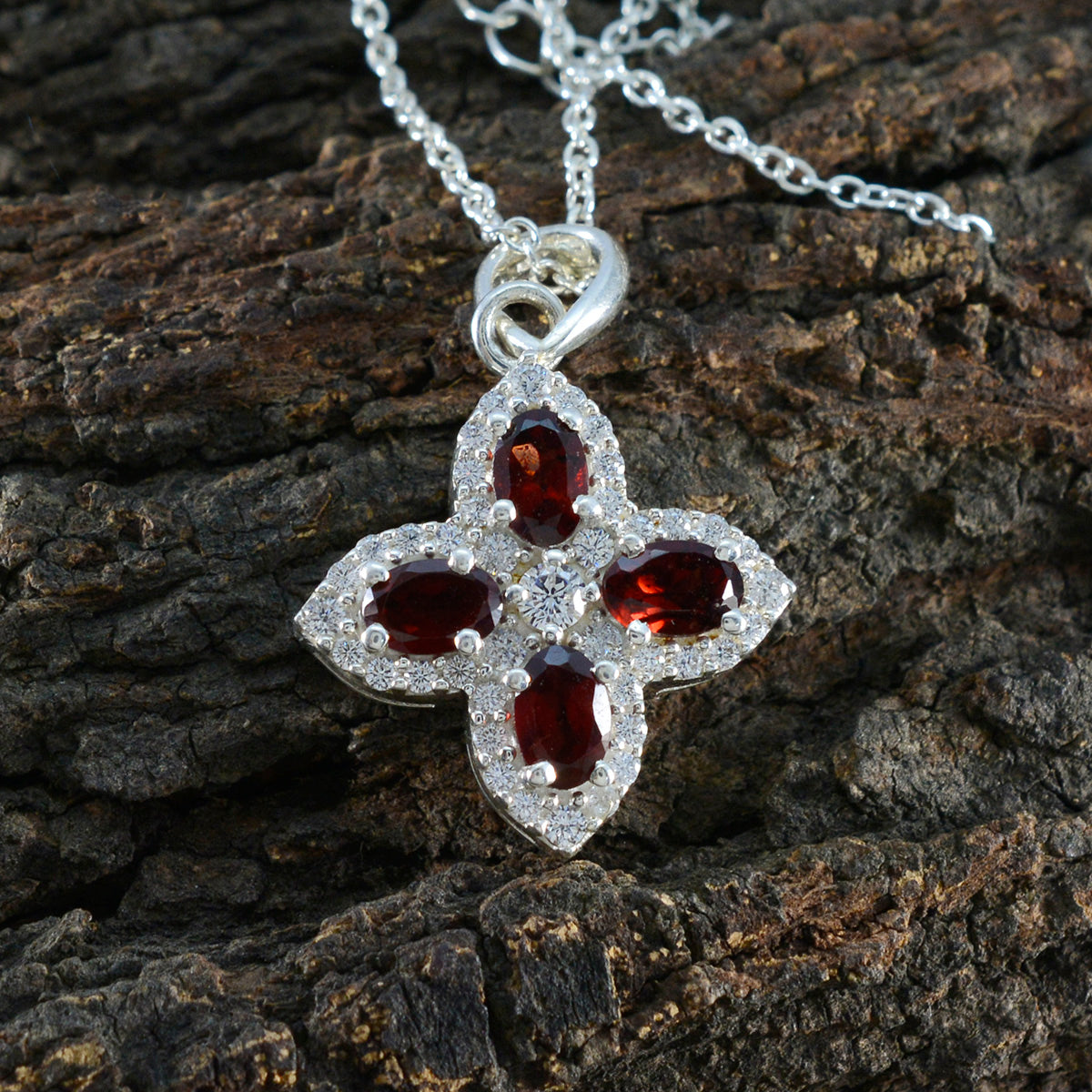 Garnet Classic Middle Eastern 92.5 Silver multiple Victoria Glamorous Red Pendant Jewellery