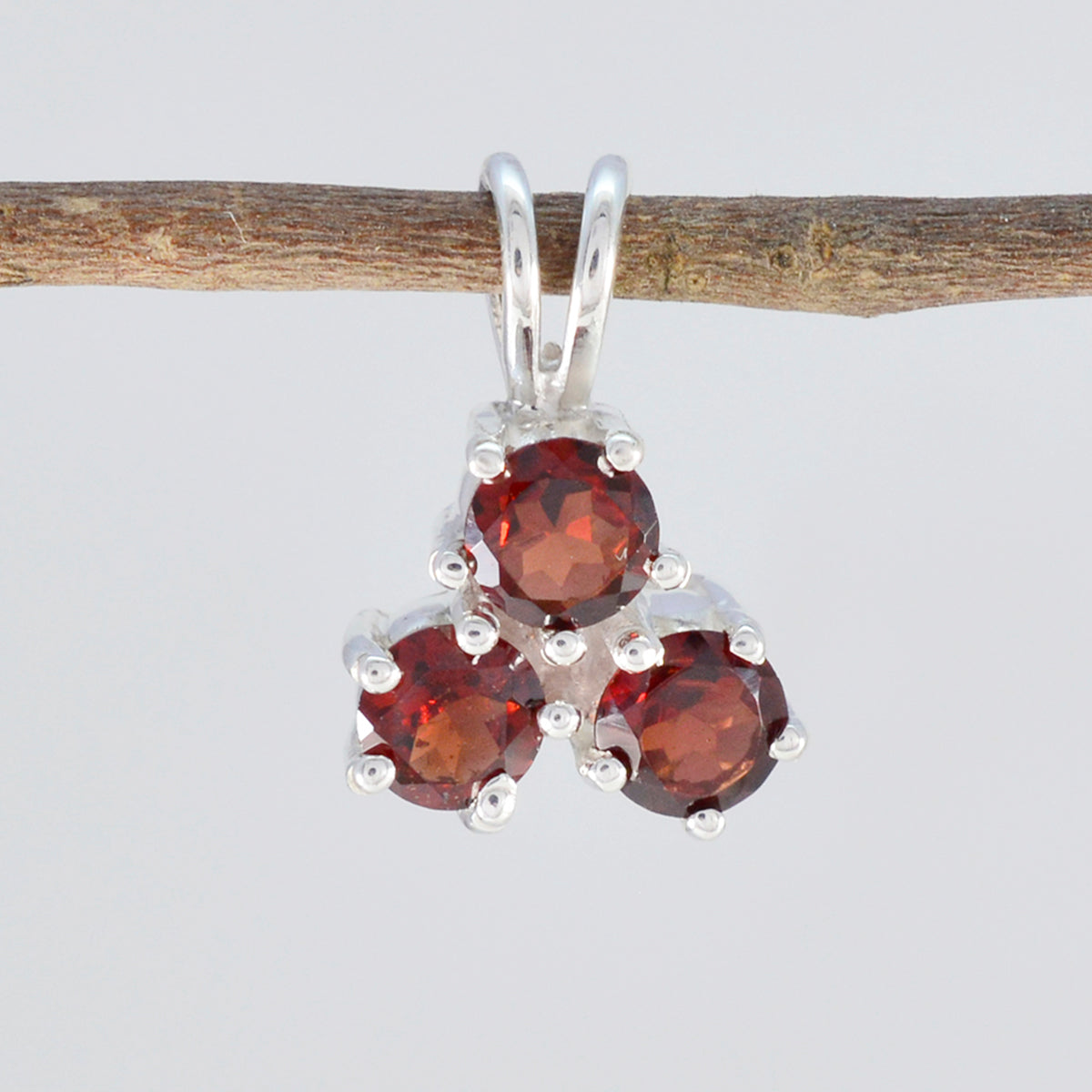 Garnet Delicate Russian Silver Trilogy Alina Graceful Red Pendant Jewelry