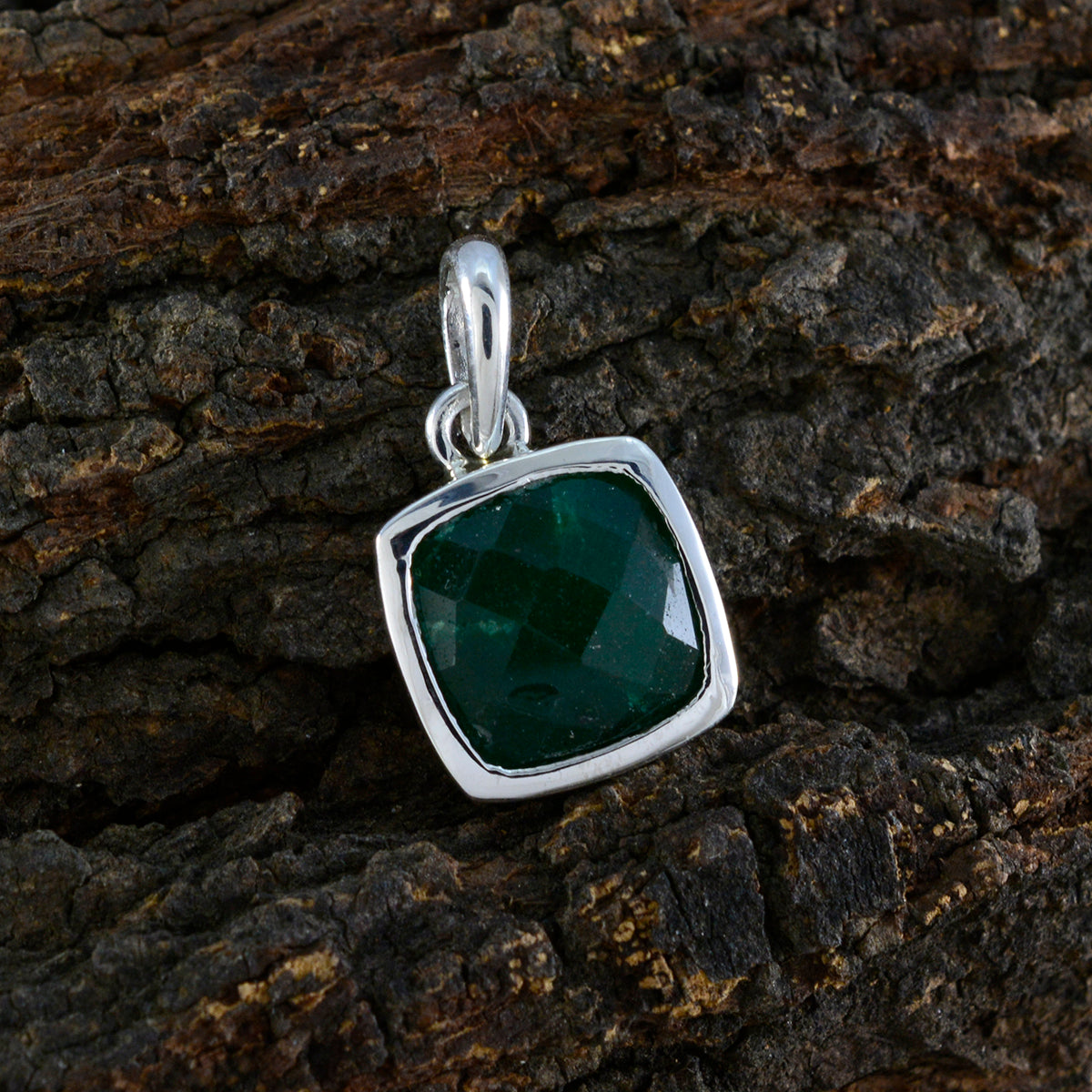 Indian Emerald Dainty German Sterling Silver Solitaire Natalie wedding Green Pendant Jewellery