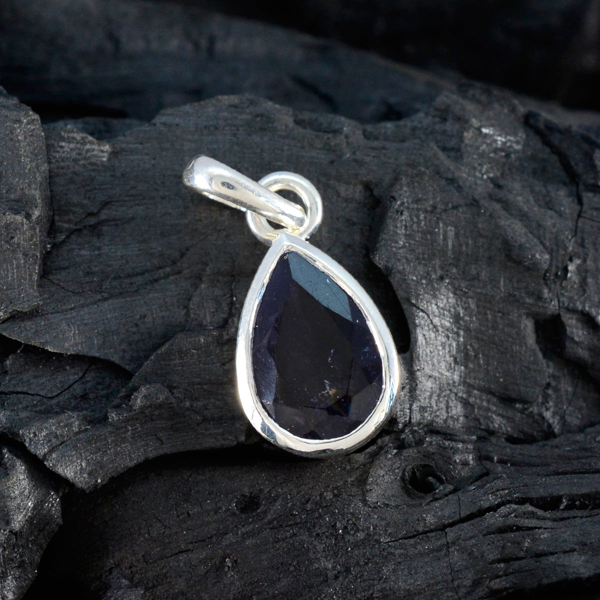 Iolite Elegant Japanese 92.5 Silver Solitaire Seo-yeon Heart Blue Pendant Jewellery