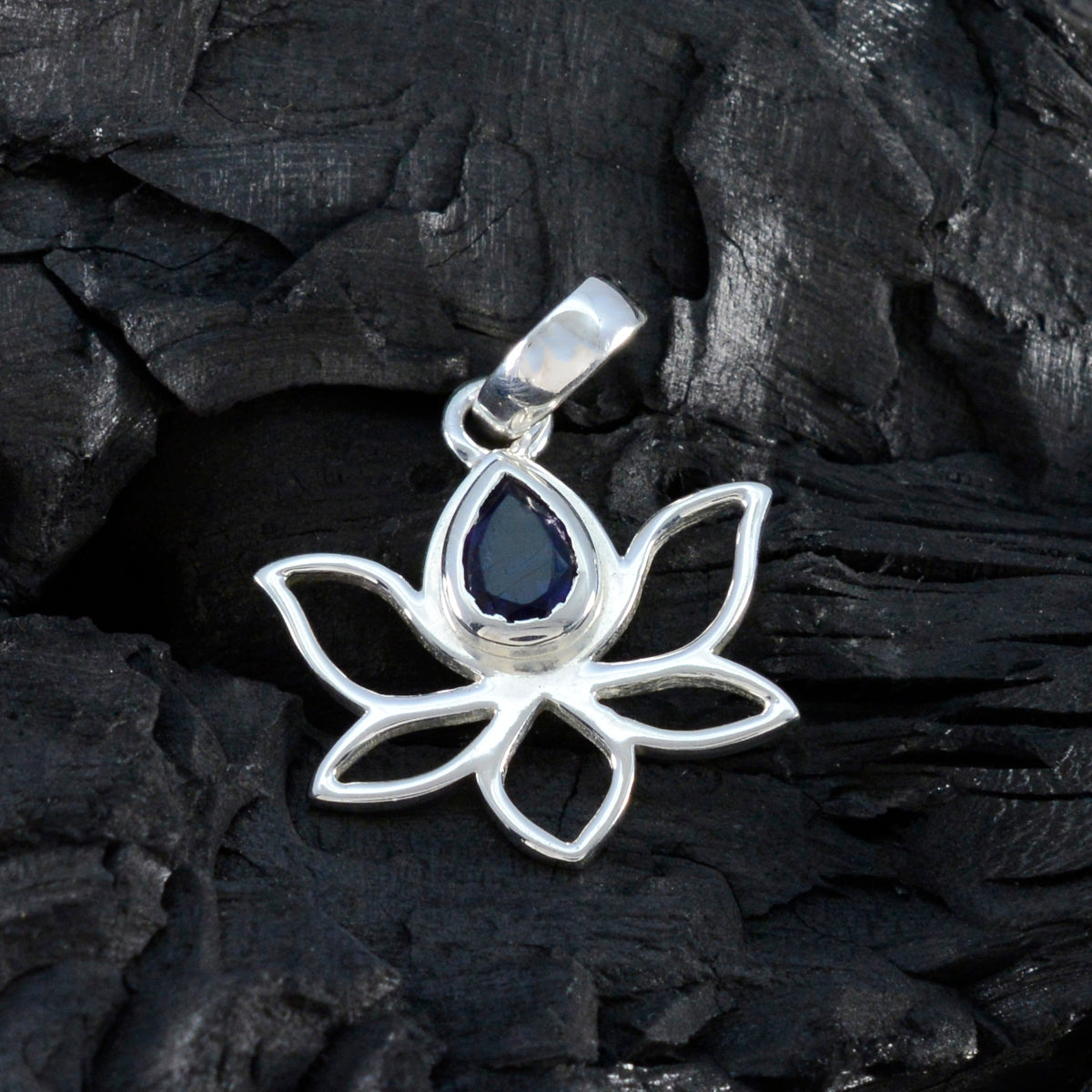 Ciondolo in filo di corda blu con solitario in argento sterling francese Nocciola, delicato, in iolite