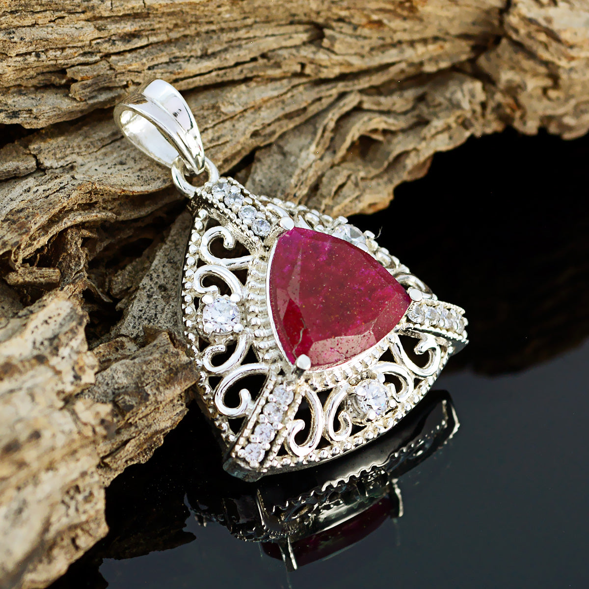 Indian Ruby Eye-catching Indian 92.5 Silver multiple Putri Rope-Wire Red Pendant Jewellery