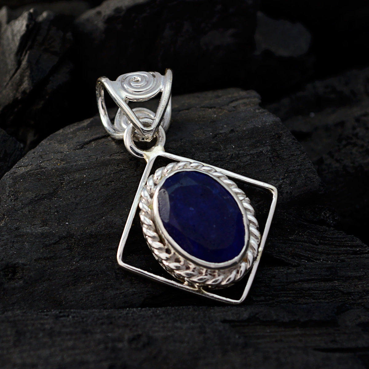 Indian Blue Sapphire Slim Egyptian 92.5 Silver Solitaire Julia Rope-Wire Blue Pendant Jewellery
