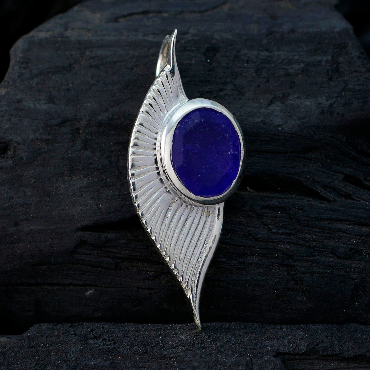 Indian Blue Sapphire Dainty French 92.5 Silver Solitaire Katharina Contemporary Blue Pendant Jewellery