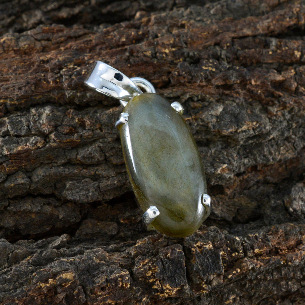 Labradorite Eye-catching Russian 92.5 Silver Solitaire Isabella Sophisticated Gray Pendant Jewellery