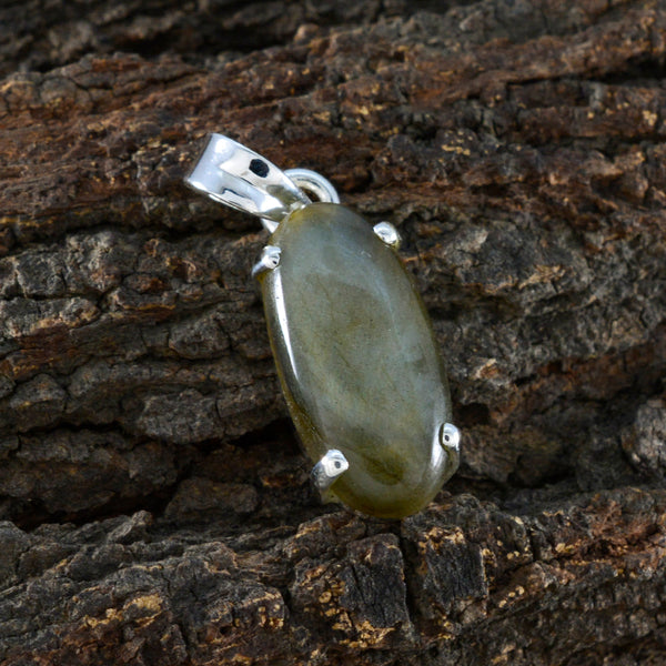 Labradorite Eye-catching Russian 92.5 Silver Solitaire Isabella Sophisticated Gray Pendant Jewellery