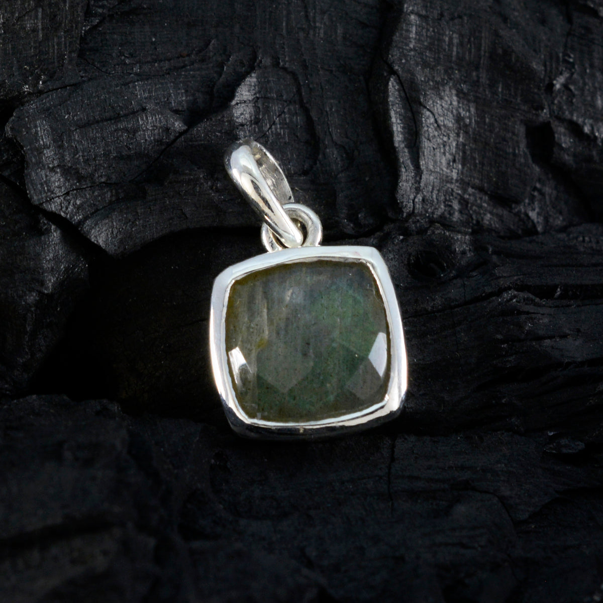 Labradorite Dainty Spanish 92.5 Silver Solitaire Nora valentine Gray Pendant Jewellery