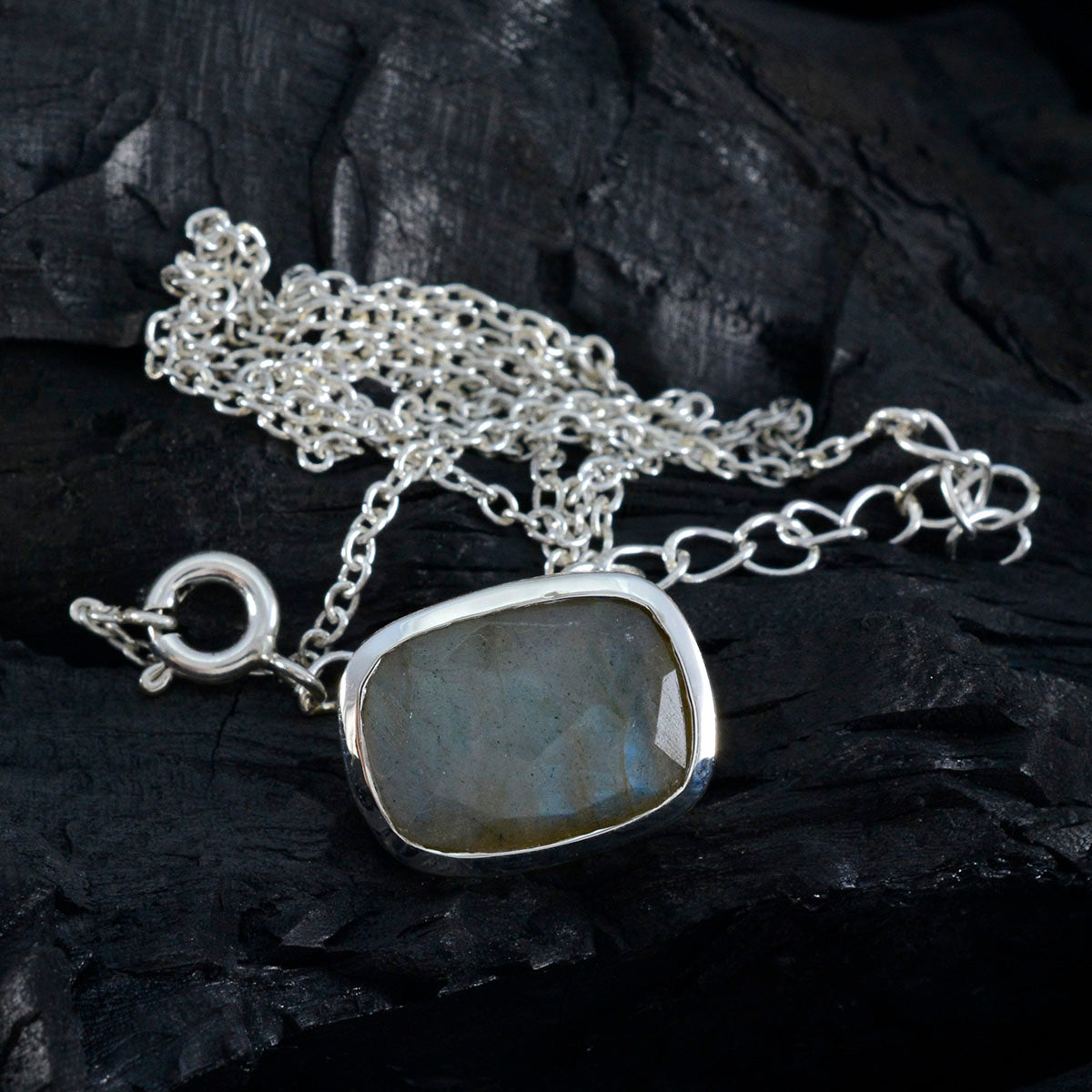 Labradorite Classic French 92.5 Silver Solitaire Addison Luxurious Gray Pendant Jewellery