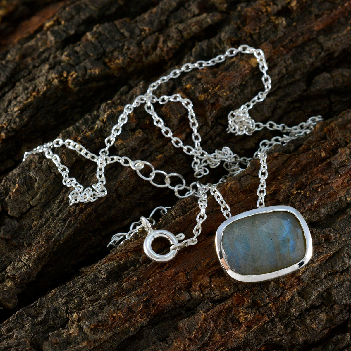 Labradorite Classic French 92.5 Silver Solitaire Addison Luxurious Gray Pendant Jewellery