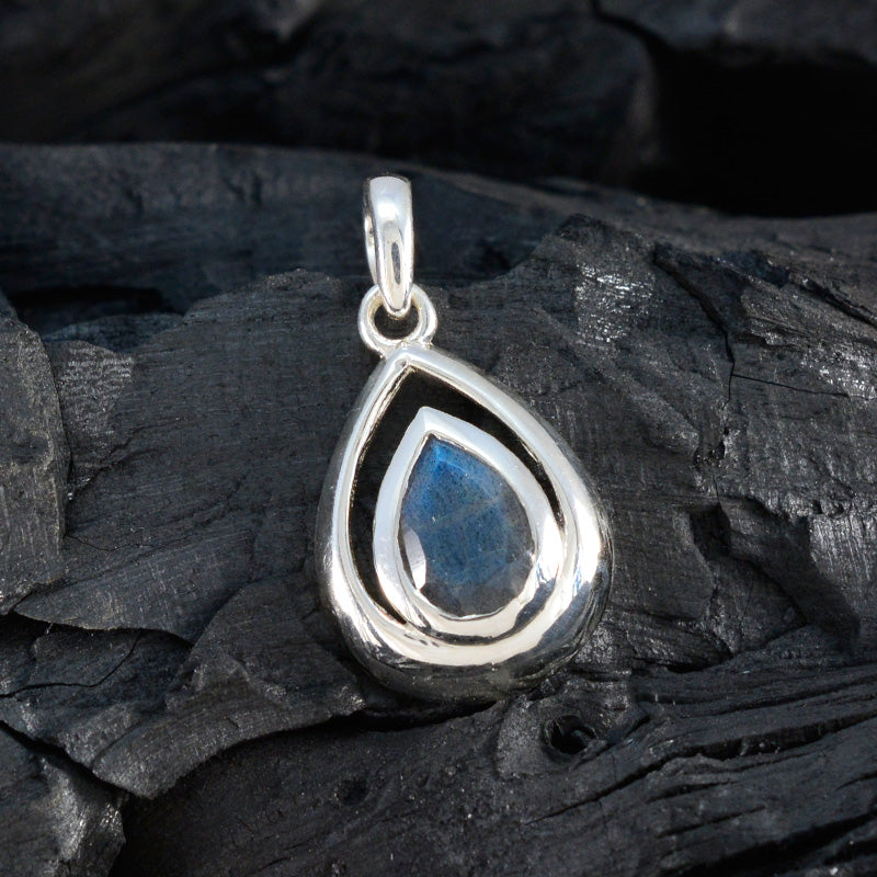 Labradorite Delicate Spanish 92.5 Silver Solitaire Nayara Luxurious Gray Pendant Jewellery