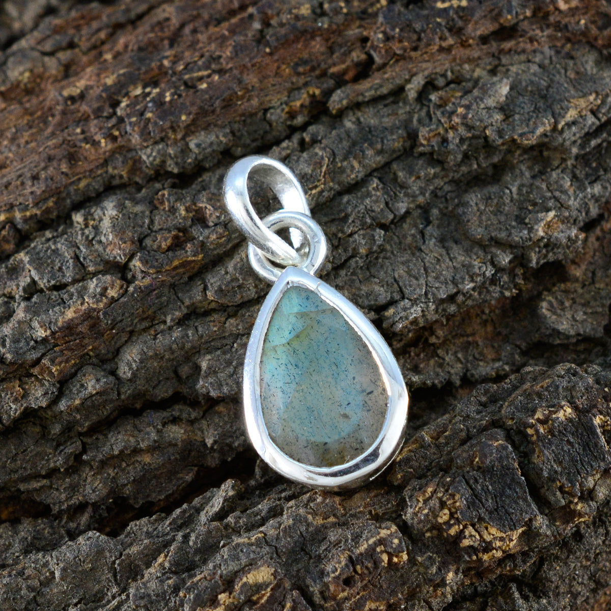 Labradorite Elegant Korean Silver Solitaire Soo-jin Modern Gray Pendant Jewelry