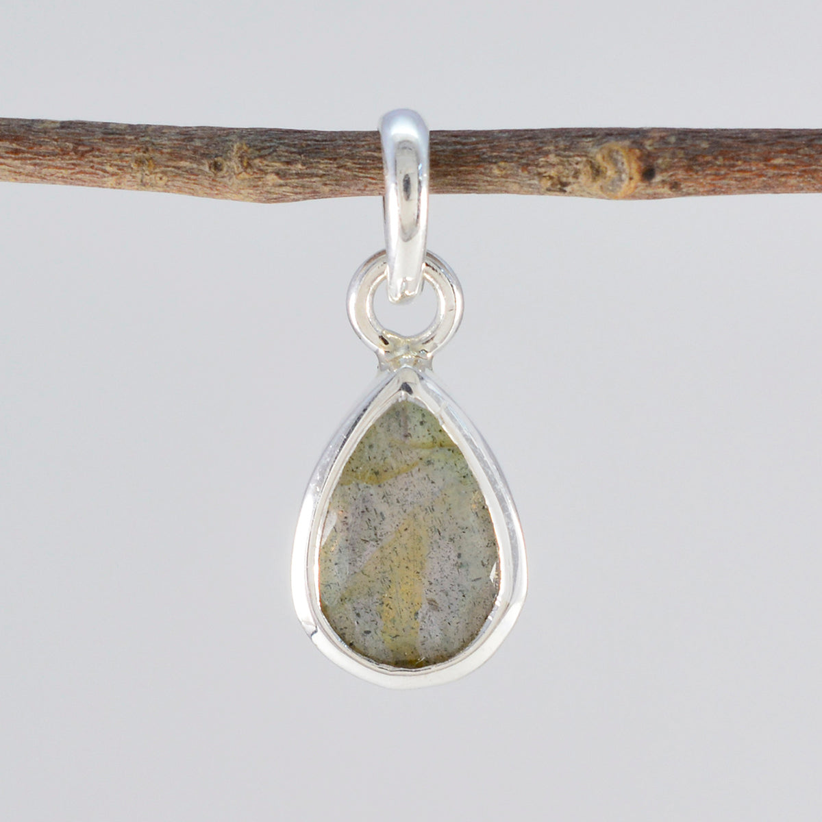 Elegante ciondolo solitario in argento coreano Soo-jin in labradorite grigio moderno Immagine secondaria del prodotto