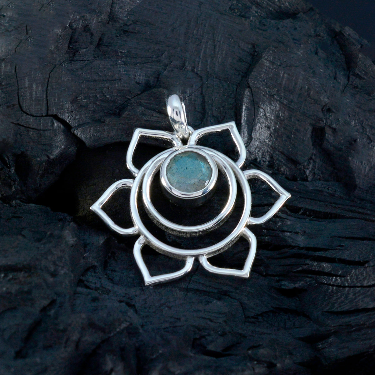 Labradorite Dainty French Silver Solitaire Inès Rope-Wire Gray Pendant Jewelry