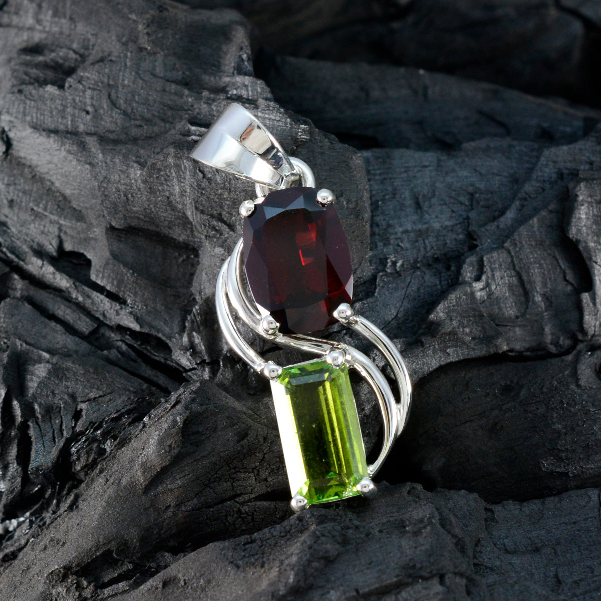 Multi Stone Eye-catching Egyptian 925 Silver Solitaire Zoe Romantic multicolor Pendant Jewelry