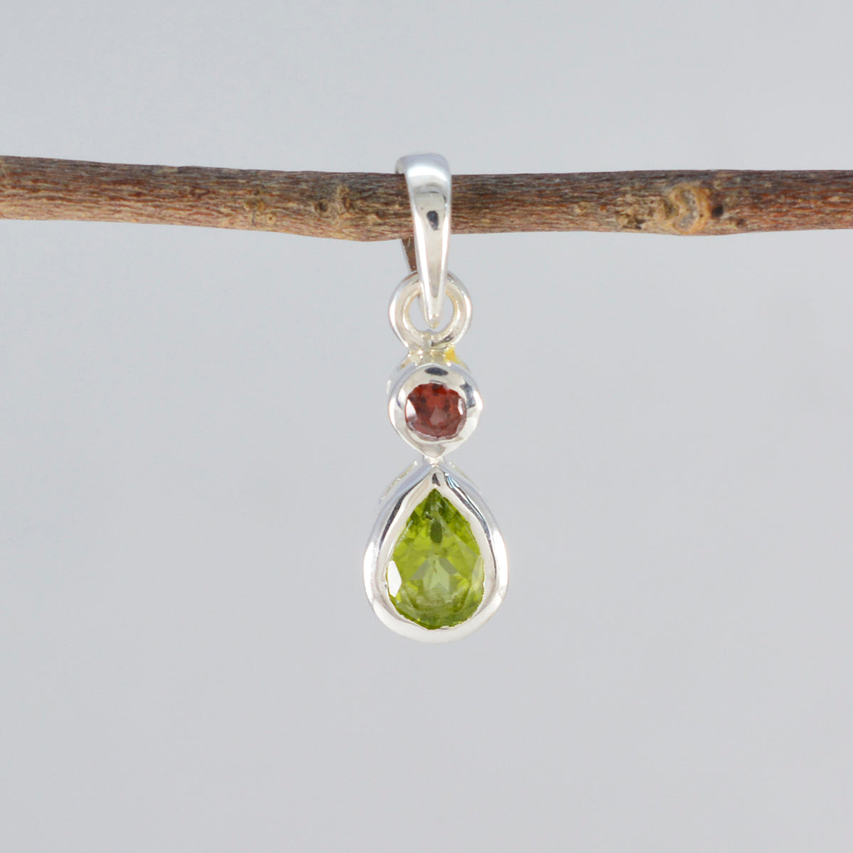 Multi Stone Minimalist Korean Silver Toi et Moi Yuuna Modern multicolor Pendant Jewelry