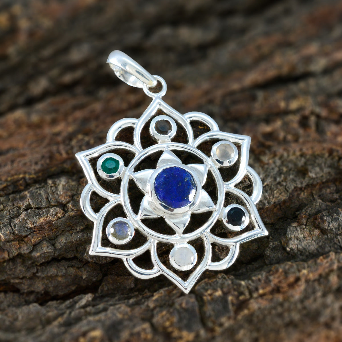 Flerfärgade hängsmycken med klassiska marockanska 925 silverstenar och Hepta Savannah rep-tråd