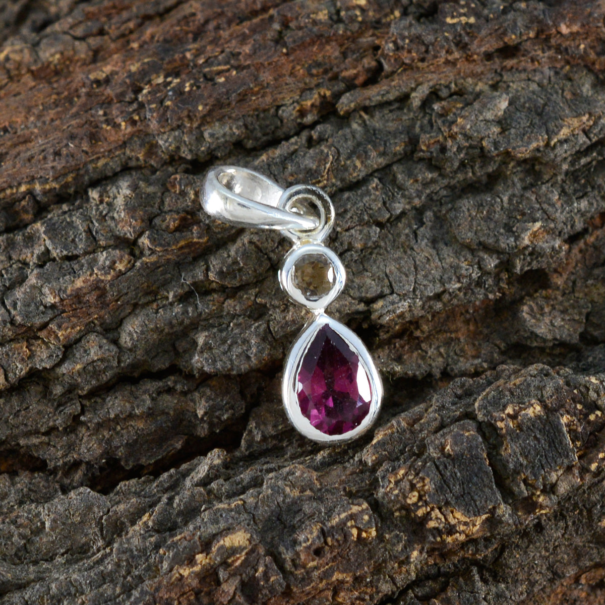 Minimalistische Japanse sterling zilveren Toi et Moi Yani hanger met meerdere stenen, eigentijds en veelkleurig