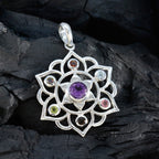 Flerfärgade hängsmycken i sterlingsilver med flera stenar och klassiska ryska Hepta Sarah-rep och tråd