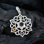 Flerfärgade hängsmycken med klassiska turkiska silverhängen i Hepta Skylar-rep och tråd