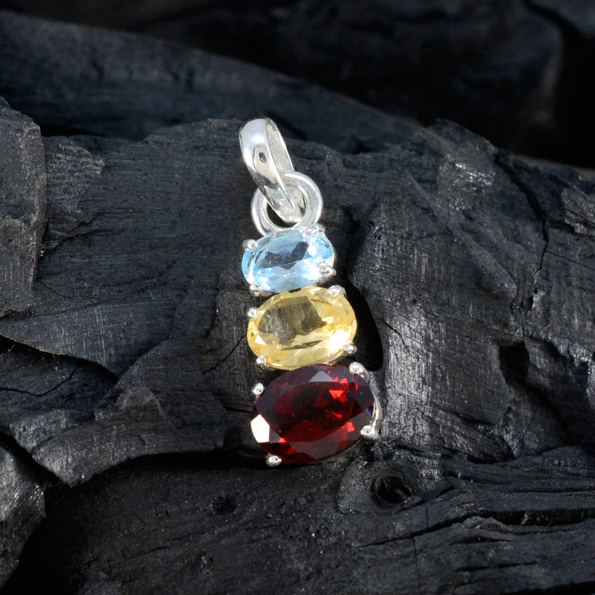 Minimalistischer japanischer Trilogie-Hana-Anhänger aus Sterlingsilber mit mehreren Steinen, moderner mehrfarbiger Schmuck