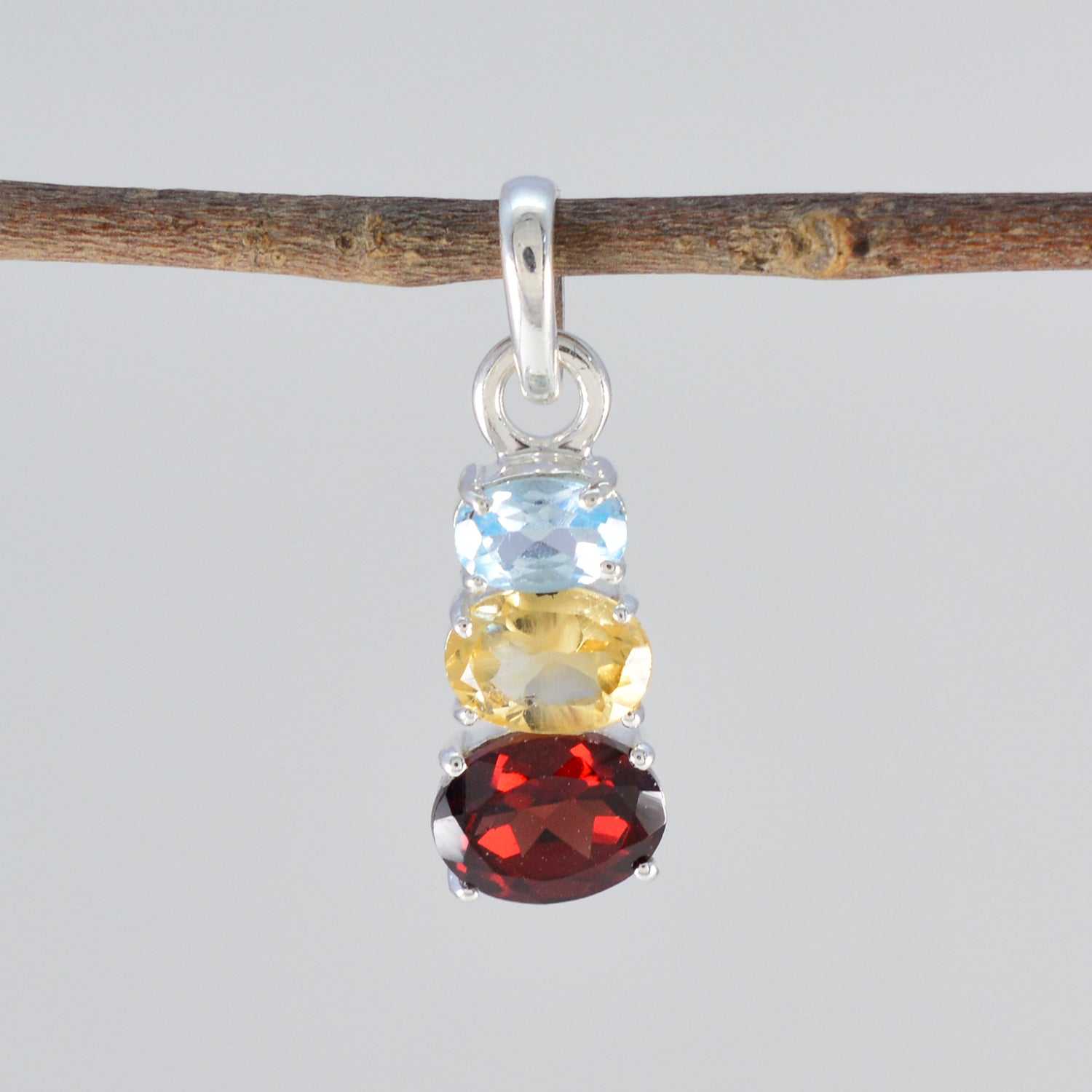 Minimalistischer japanischer Trilogie-Hana-Anhänger aus Sterlingsilber mit mehreren Steinen, moderner mehrfarbiger Schmuck