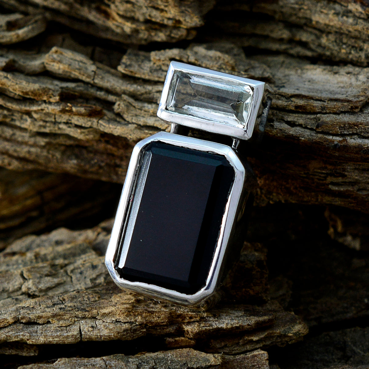 Multi Stone Whisper-thin Latin American Silver Toi et Moi Ángeles Contemporary multicolor Pendant Jewelry