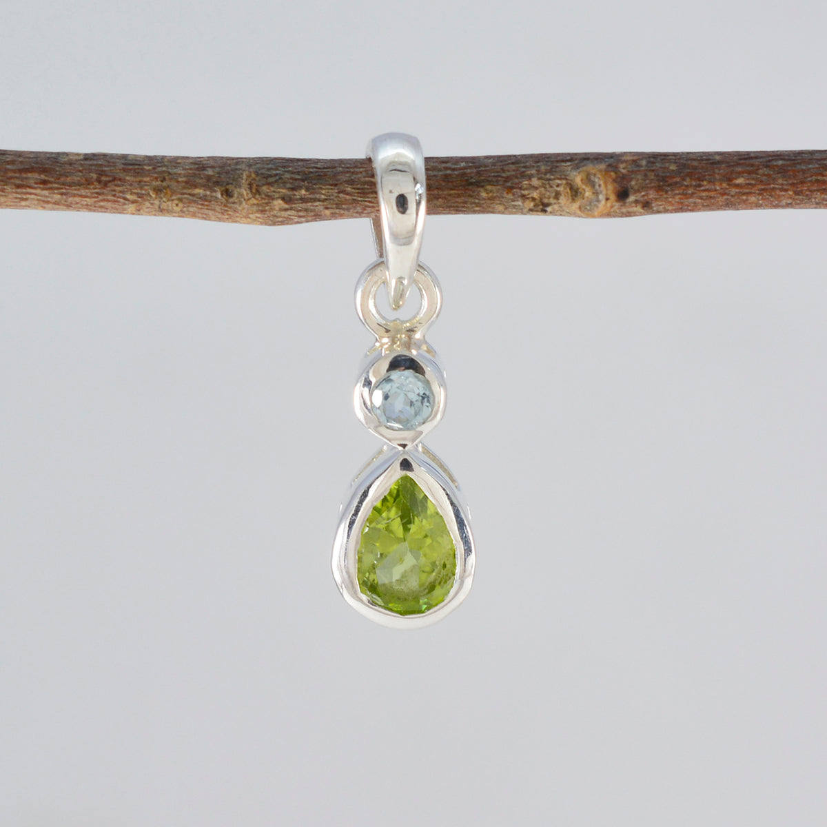 Multi Stone Minimalist Korean Silver Toi et Moi Yunna Modern multicolor Pendant Jewelry