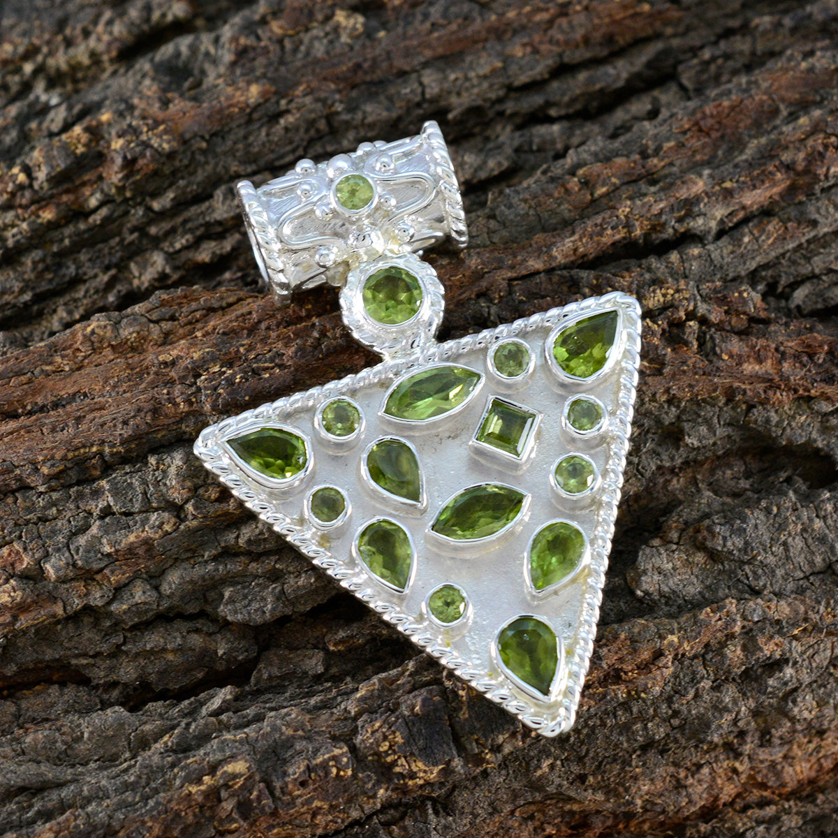 Peridot Statement Egyptian 92.5 Silver Solitaire Yasmin Rope-Wire Green Pendant Jewellery