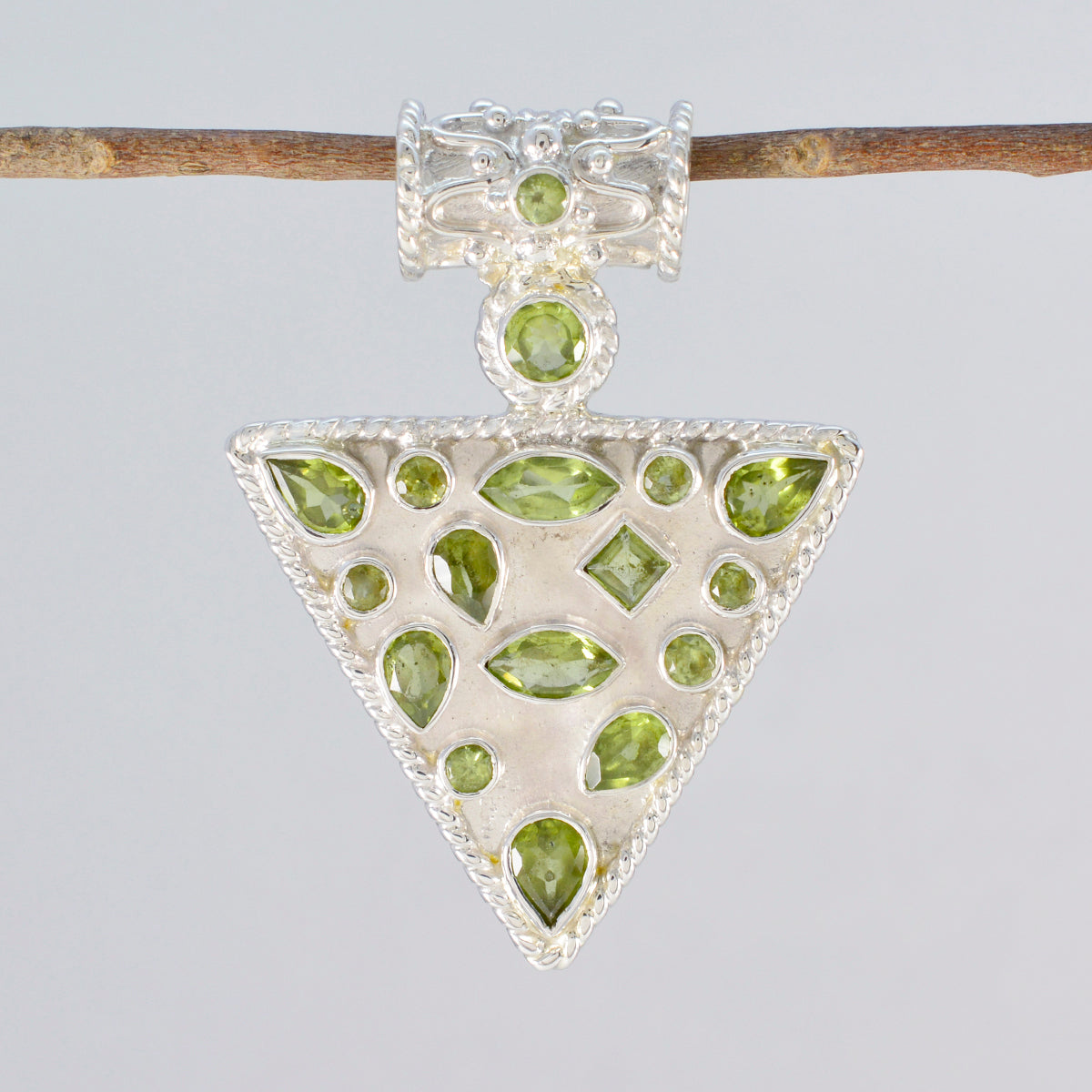 Peridot Statement Egyptian 92.5 Silver Solitaire Yasmin Rope-Wire Green Pendant Jewellery Secondary image
