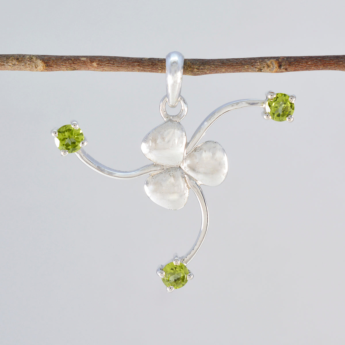 Peridot Tiny Russian 925 Silver Trilogy Ines Fairytale Green Pendant Jewelry