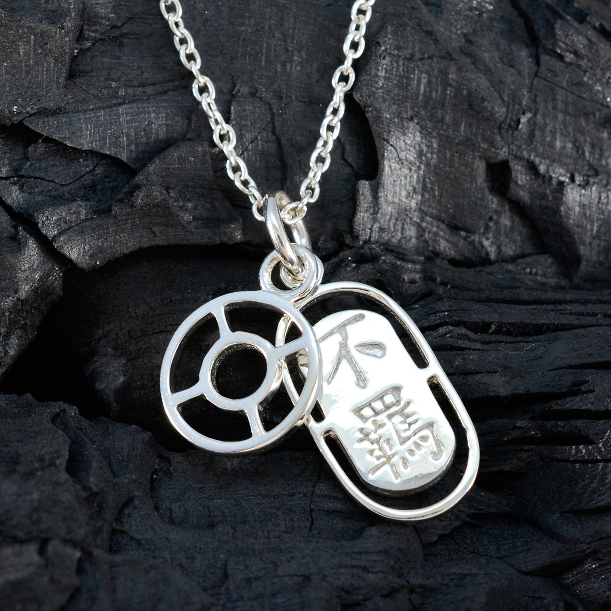 Plain Whisper-thin Mexican Silver plain Yasmin Glamorous Gray Pendant Jewelry