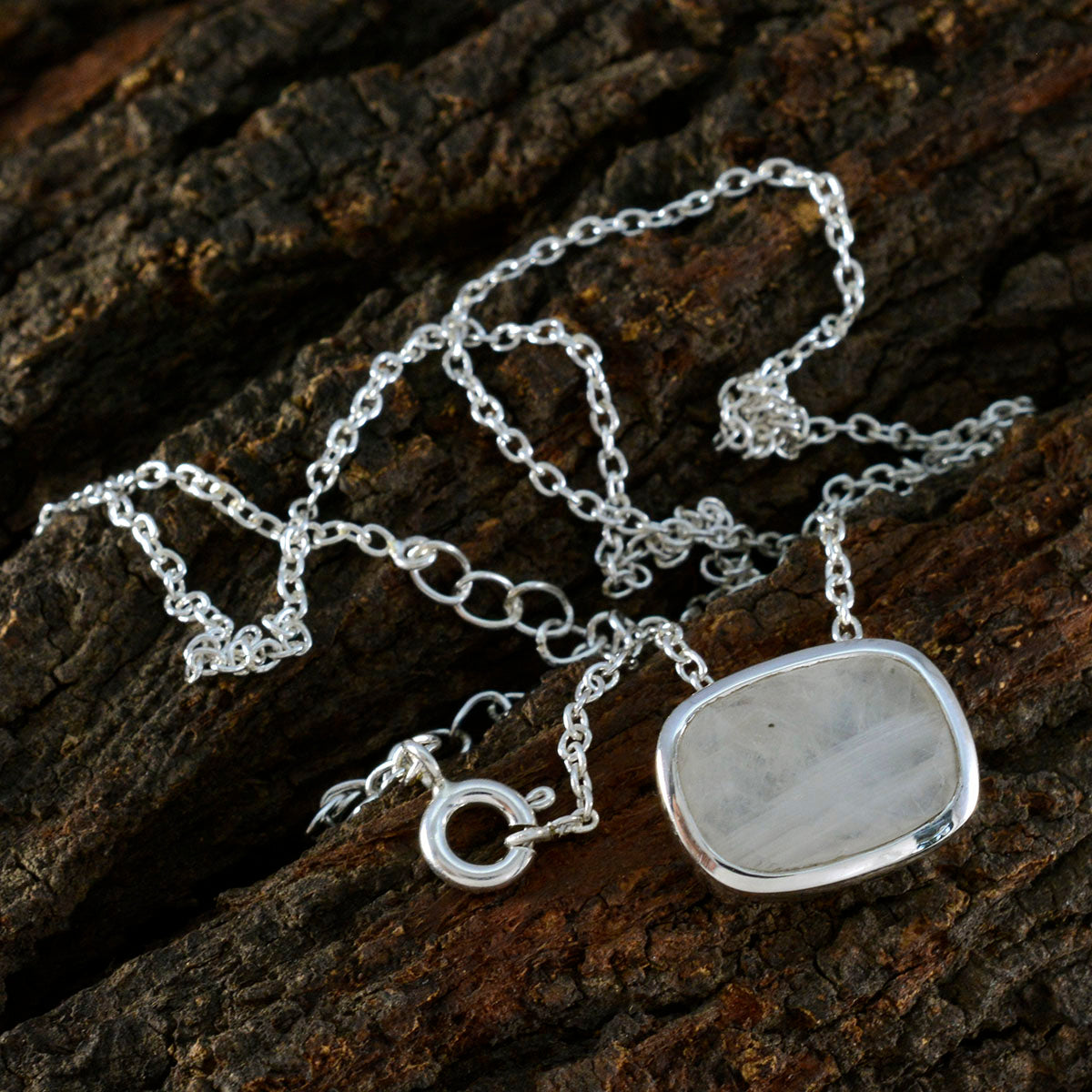 Rainbow Moonstone Classic Spanish 925 Silver Solitaire Alice Armor White Pendant Jewelry