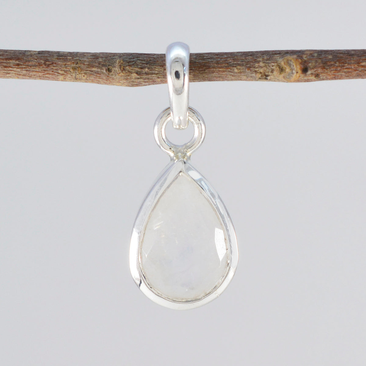 Elegante ciondolo Xiu astratto bianco solitario in argento 925 coreano con pietra di luna arcobaleno Immagine secondaria del prodotto