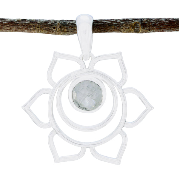 Rainbow Moonstone Delicate Spanish 92.5 Silver Solitaire White Pendant