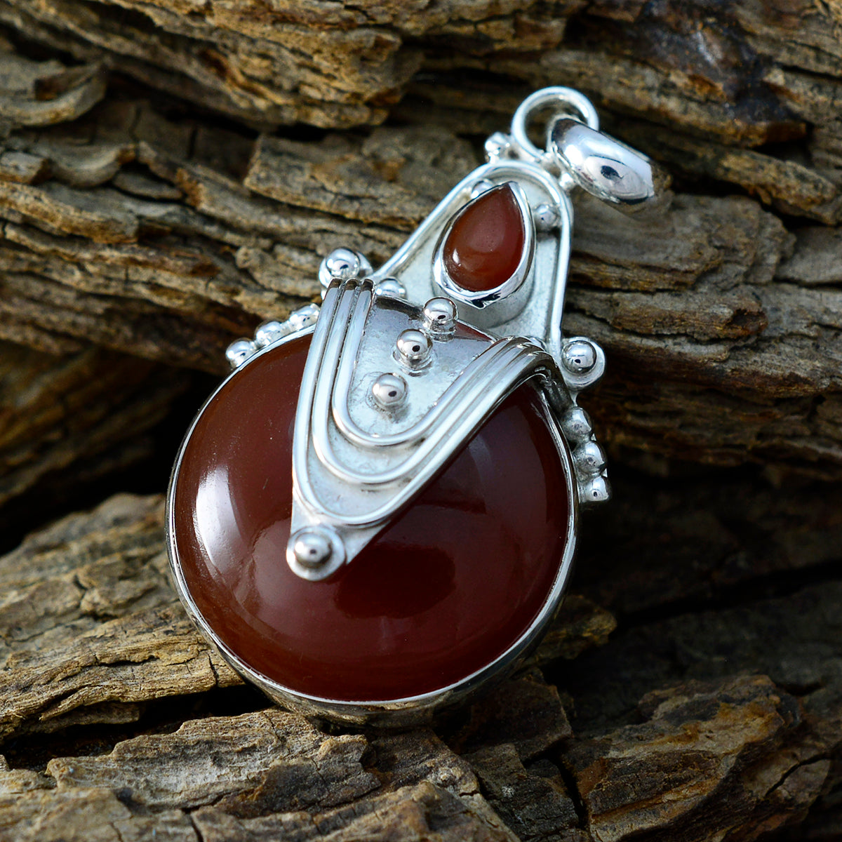 Red Onyx Statement Egyptian 92.5 Silver Toi et Moi Antonia Rope-Wire Red Pendant Jewellery