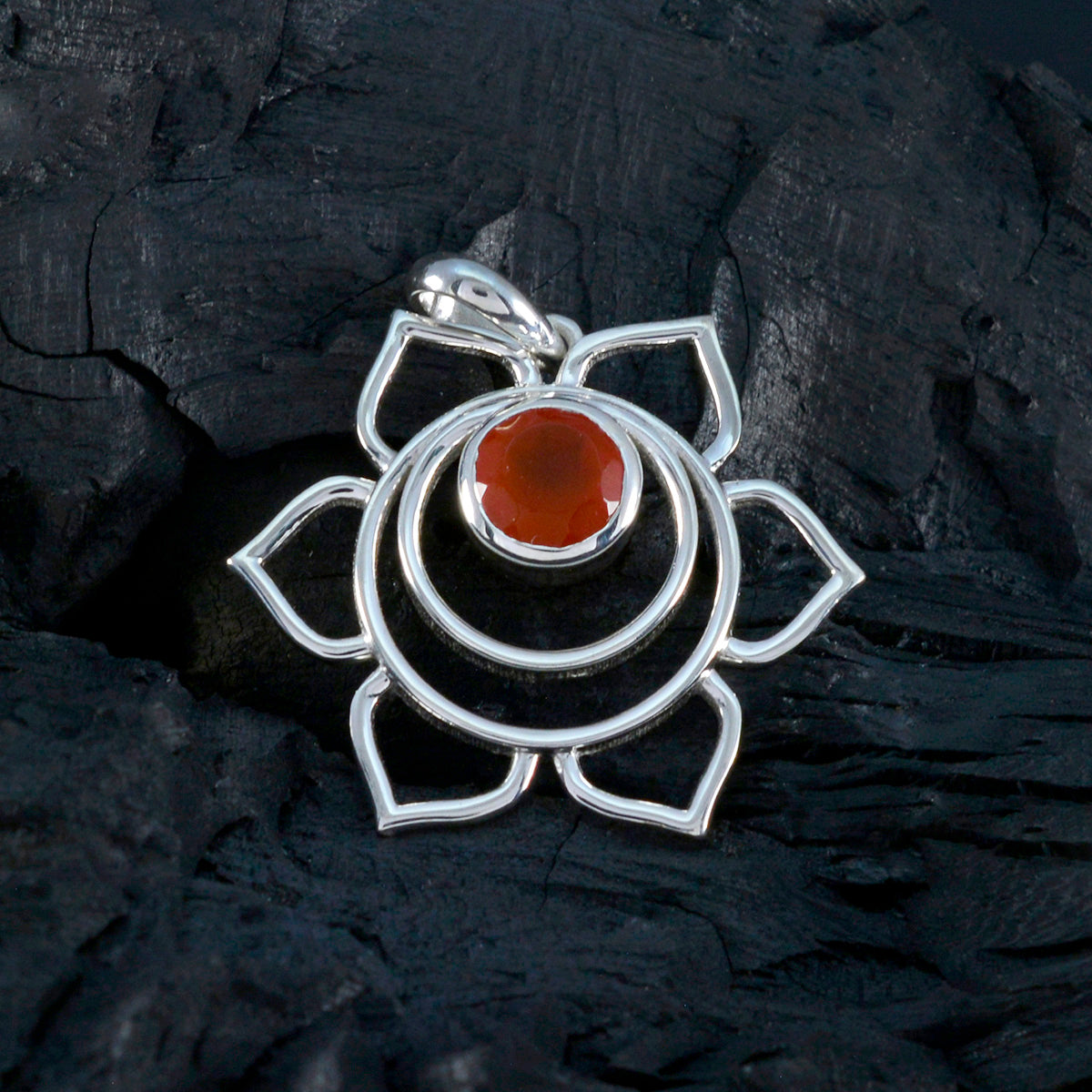 Red Onyx Dainty French Silver Solitaire Isla Rope-Wire Red Pendant Jewelry