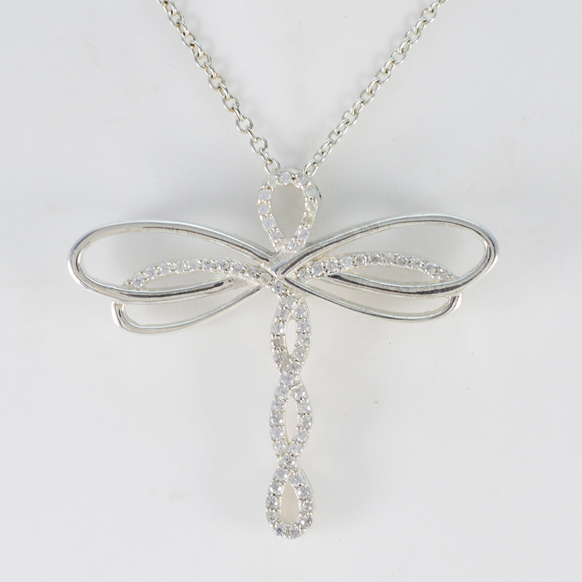 Vit CZ Essential Afrikanskt Silver Flera Bruna Graciösa Vita Hängsmycken