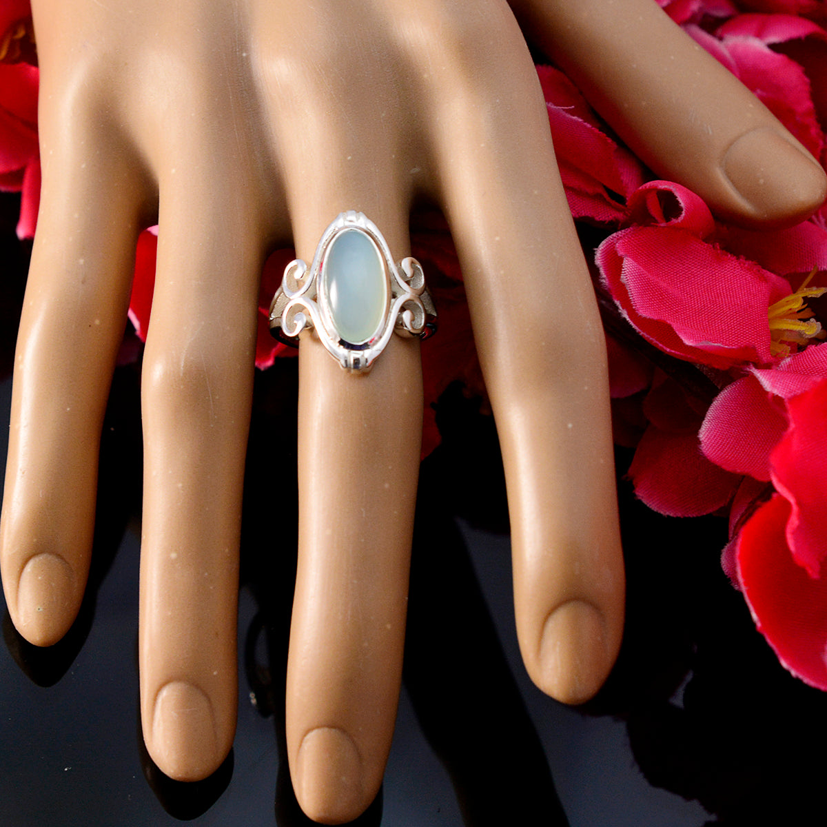 Aqua Chalcedony Solitaire Spanish Silver Green Gems Minimal Rope Wire Ring Jewellery