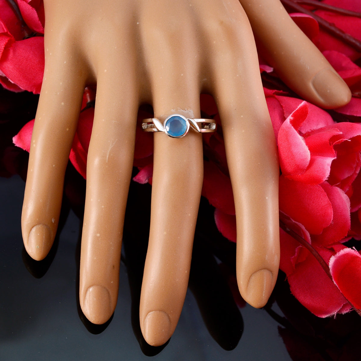 Aqua Chalcedony Solitaire Korean Sterling Silver Green Gemstone Whisper thin Modern Ring Jewelry