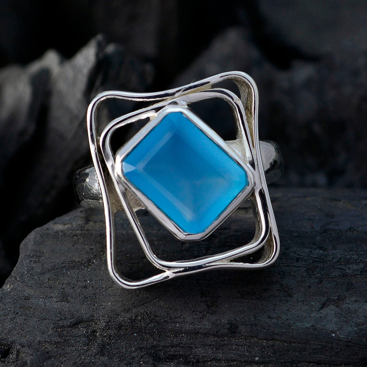 Aqua Chalcedony Solitaire African Sterling Silver Green Gemstones Mid weight Signet Ring Jewelry