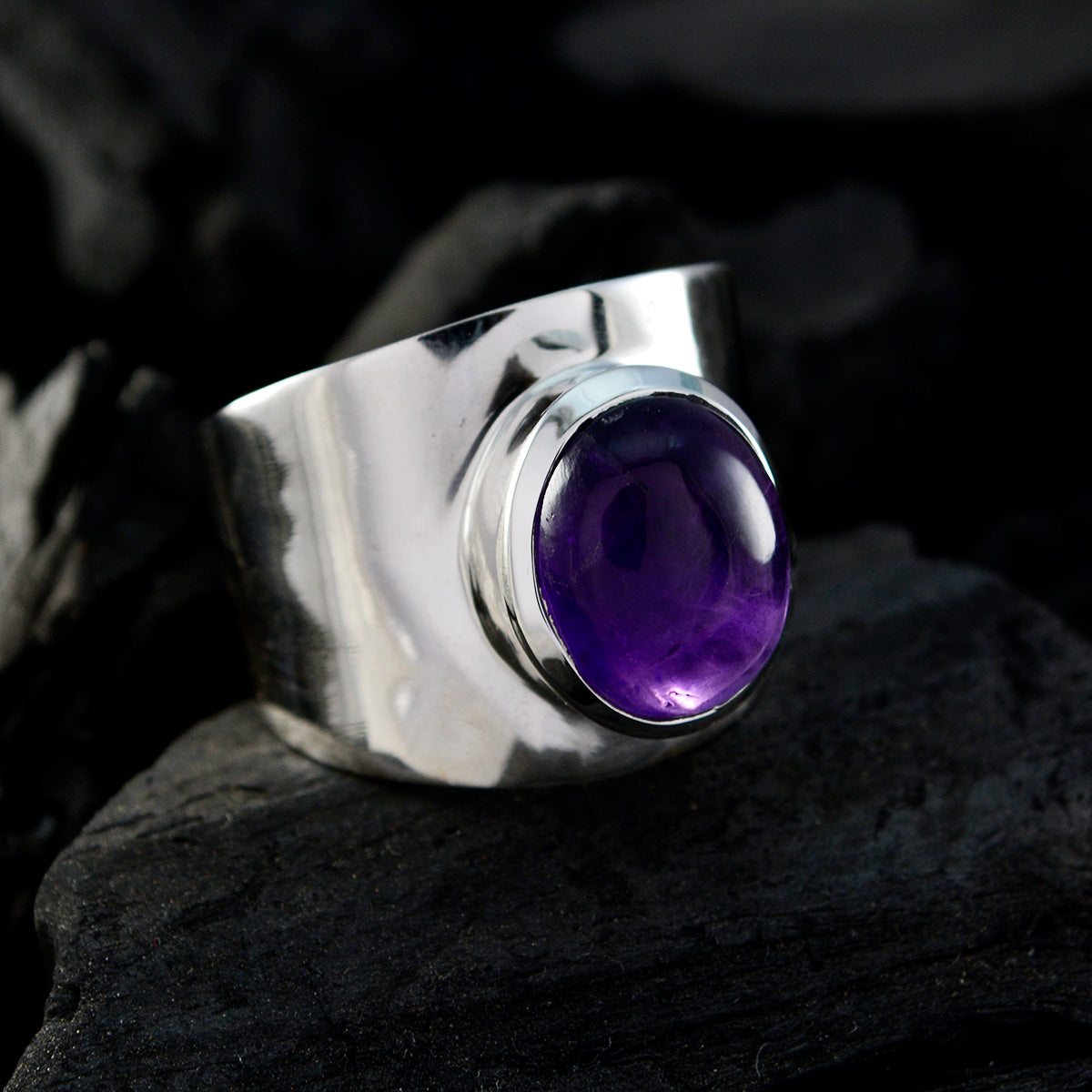 Amethyst Solitaire African 925 Silver Purple Gems Eye catching Armor Ring Jewellery