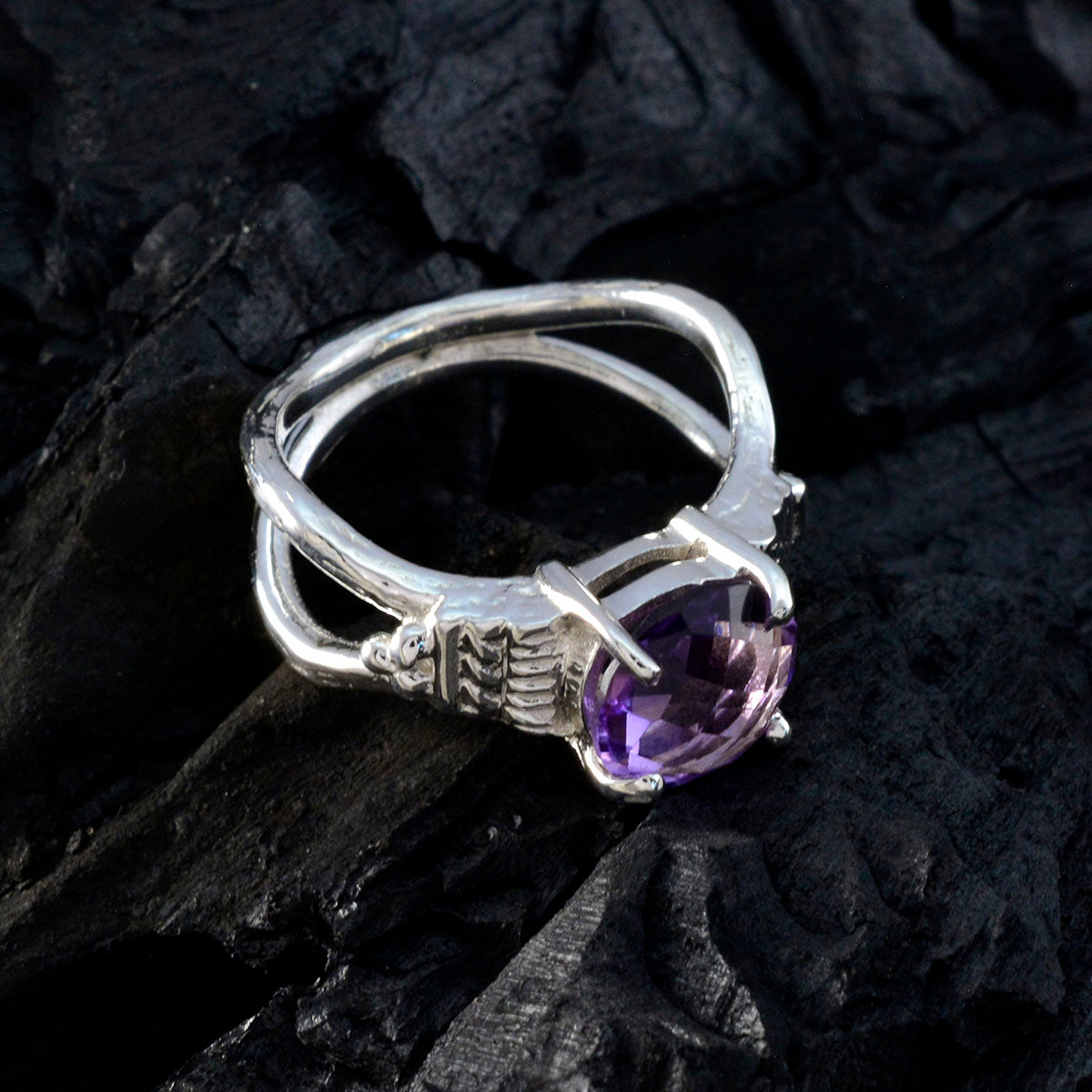 Amethyst Solitaire German 92.5 Silver Purple Gemstone Eye catching Luxurious Ring Jewellery