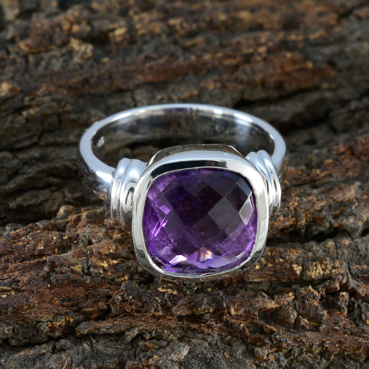 Amethyst Solitaire German 92.5 Silver Purple Gemstone Eye catching Abstract Ring Jewelry
