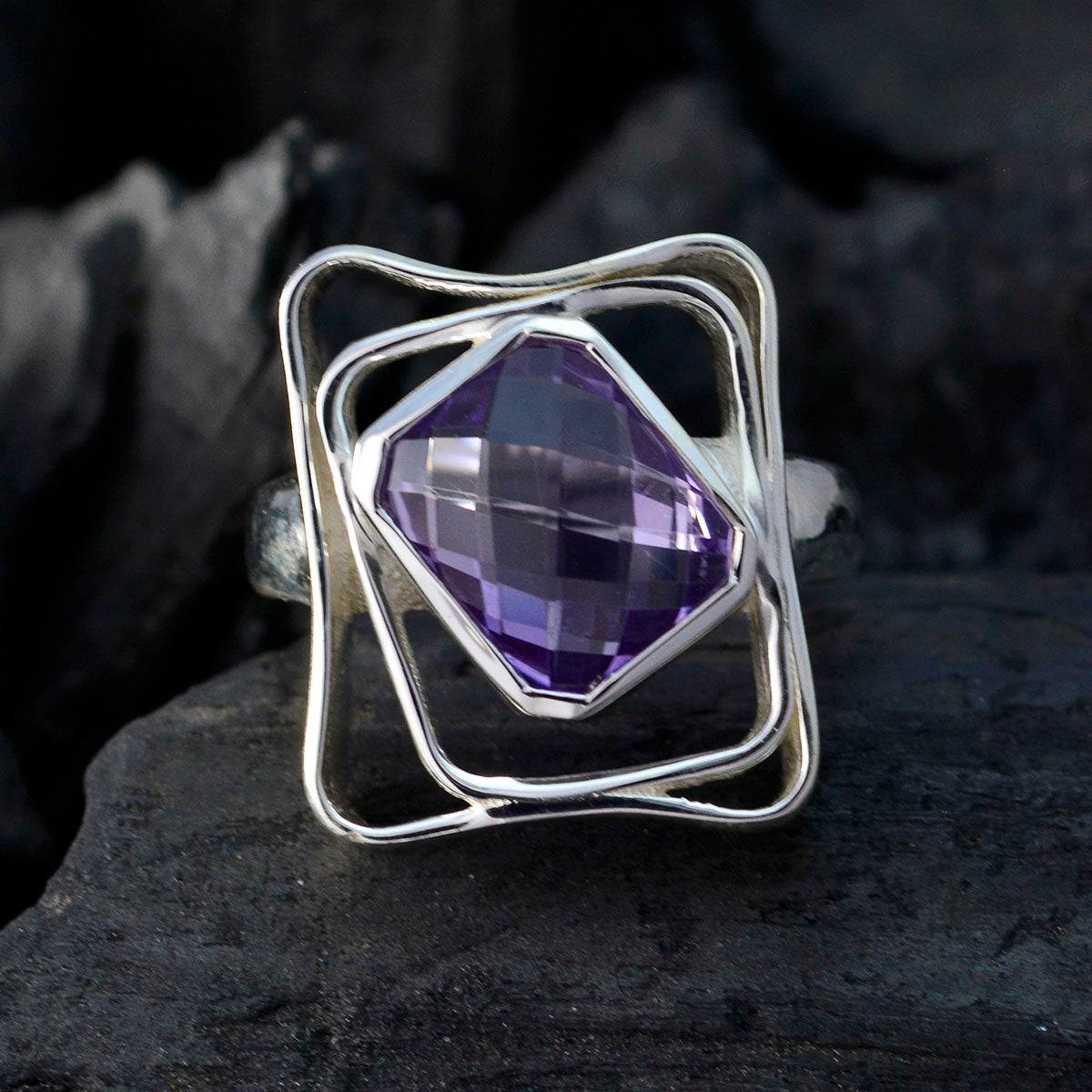 Amethyst Solitaire Russian 925 Silver Purple Gems Mid weight Signet Ring Jewellery