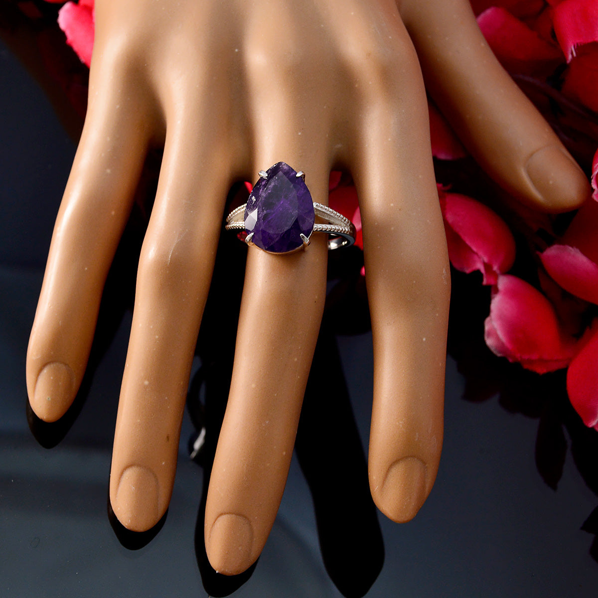 Amethyst Solitaire Moroccan Silver Purple Gemstone Versatile Romantic Ring Jewelry
