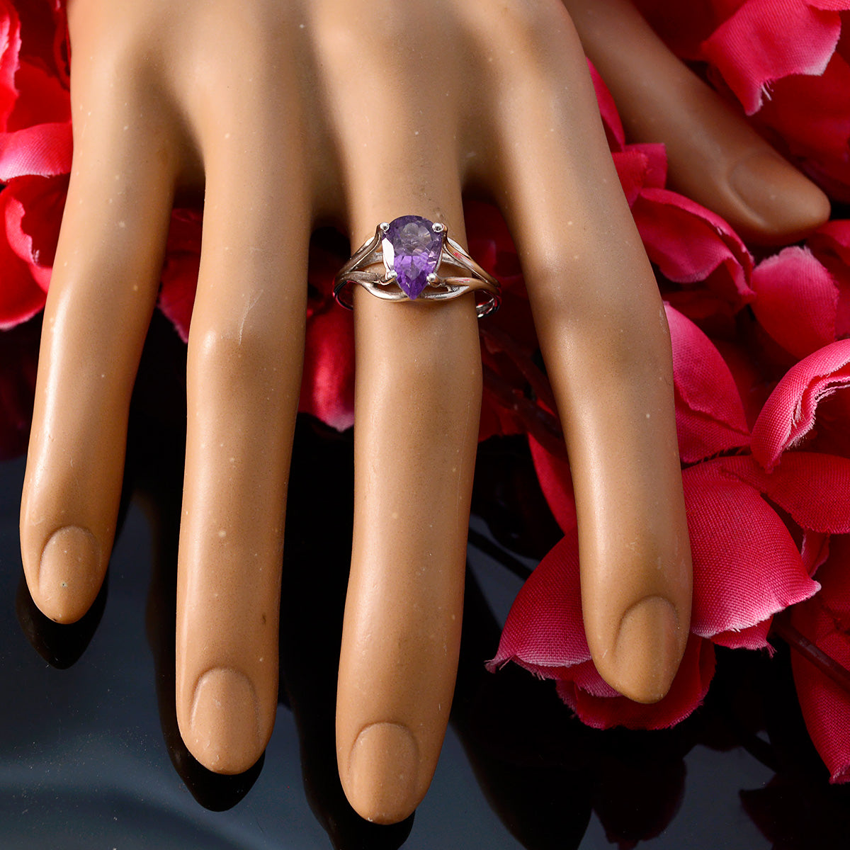 Amethyst Solitaire Japanese Silver Purple Gemstone Dainty Romantic Ring Jewelry